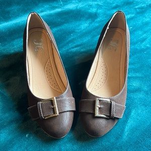 Brown wedges size 7